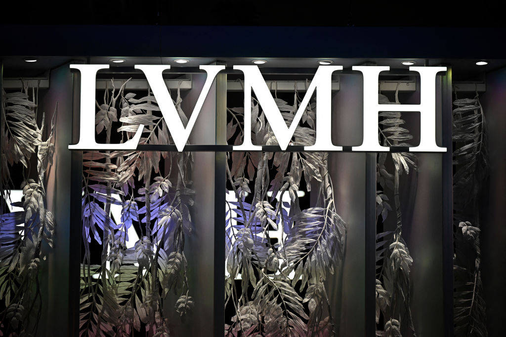 LVMH Says the Iran War Cost It a Point of Growth. Now Watch the CAC 40 Turn Inside Out
